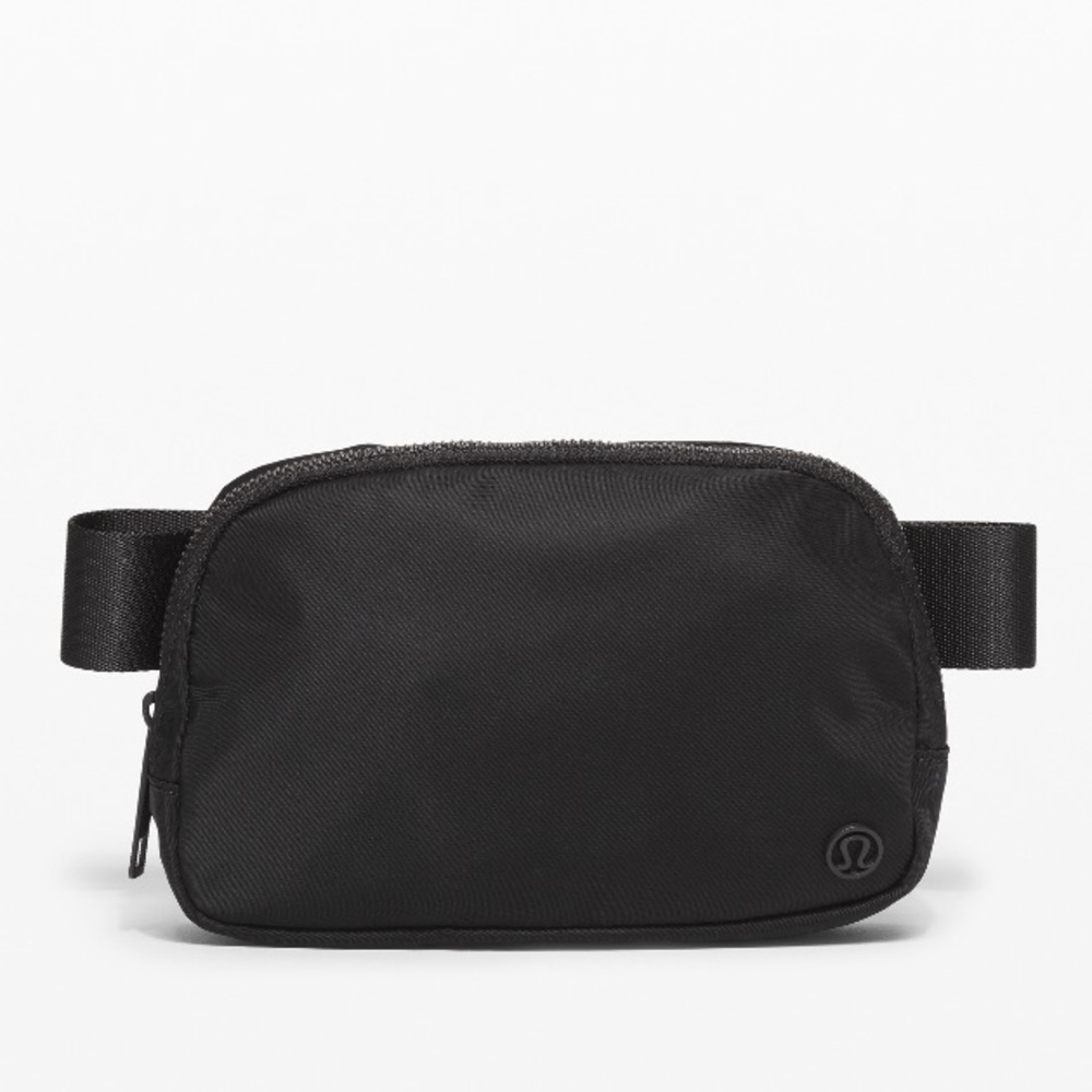 lululemon Everywhere Belt Bag